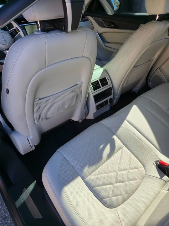 2022 Jaguar F-Pace - Image 8 of 12