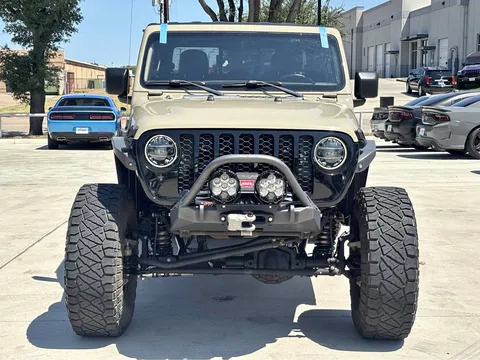 2022 Jeep Gladiator Willys