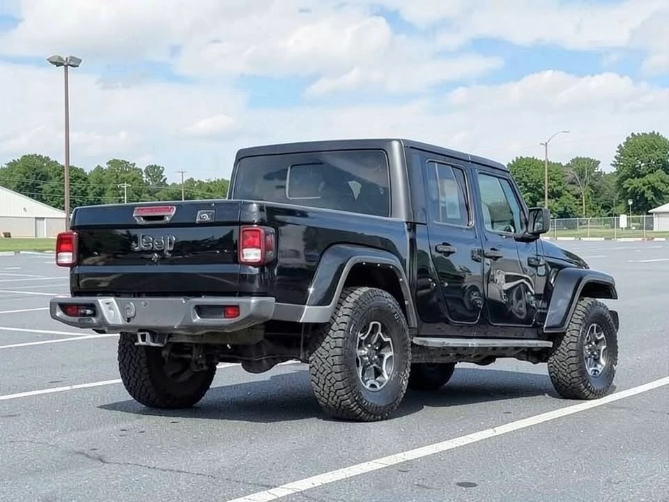2022 Jeep JT Gladiator - Image 4 of 15