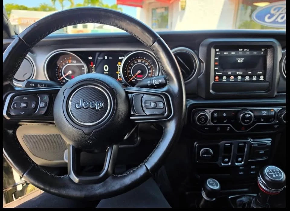 2022 Jeep JL Wrangler - Image 4 of 6