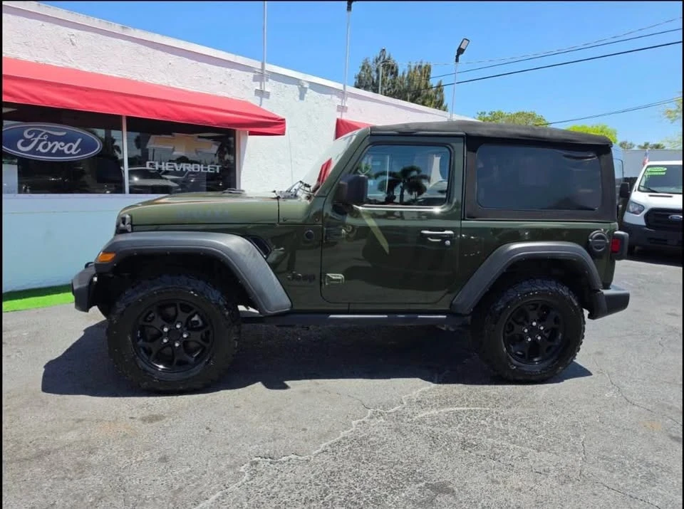 2022 Jeep JL Wrangler - Image 5 of 6