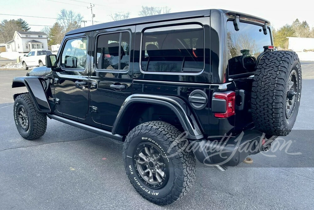 2022 Jeep JL Wrangler - Image 14 of 31