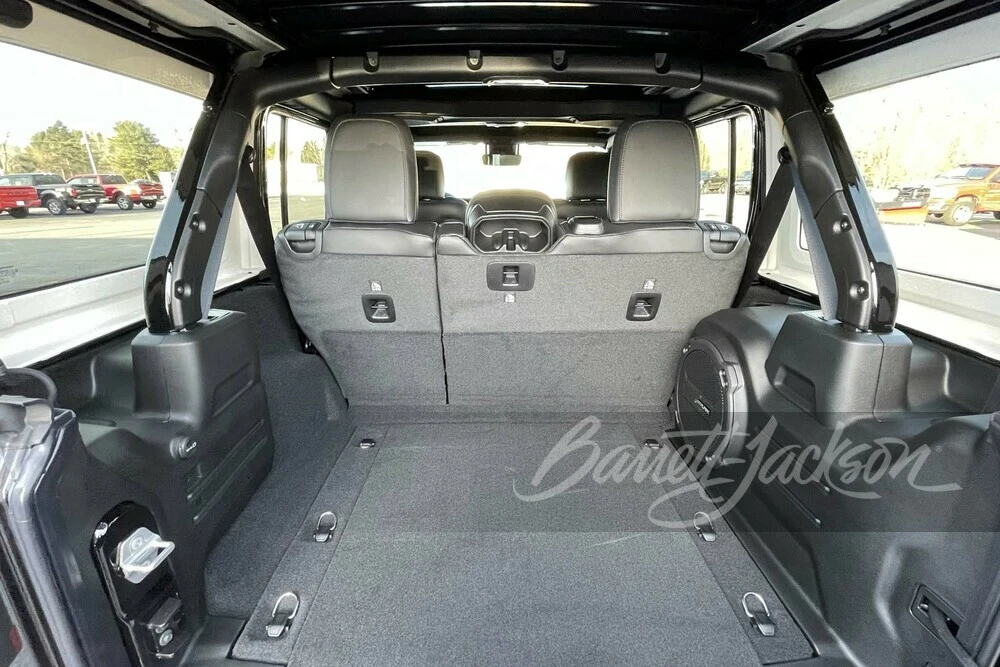 2022 Jeep JL Wrangler - Image 22 of 31