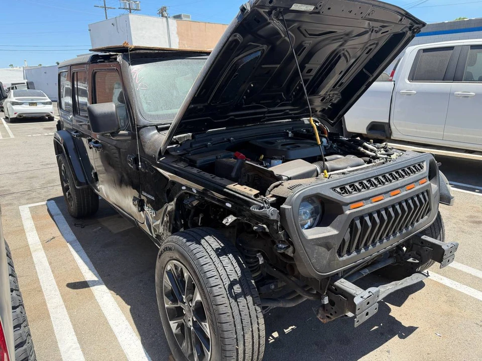 2022 Jeep JL Wrangler - Image 3 of 4