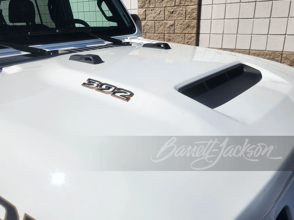 2022 Jeep JL Wrangler - Image 14 of 31