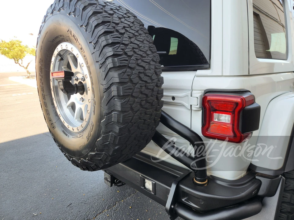 2022 Jeep JL Wrangler - Image 16 of 31
