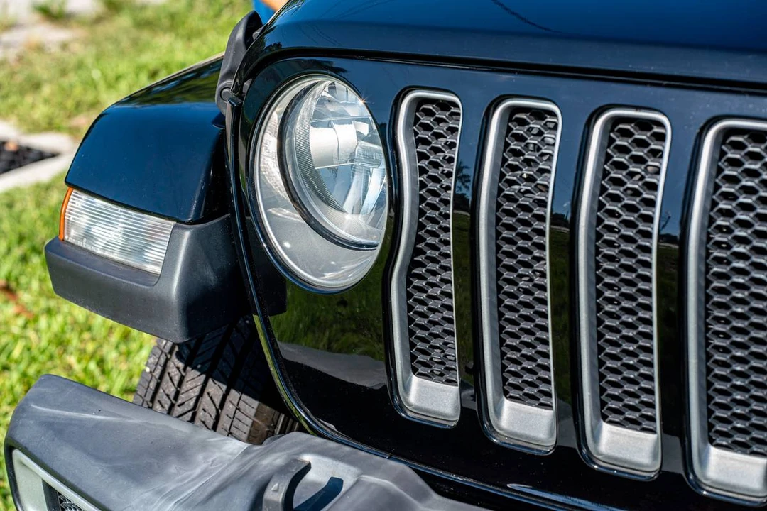 2022 Jeep JL Wrangler - Image 7 of 18