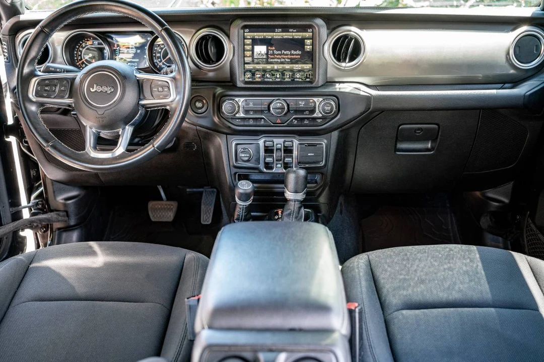 2022 Jeep JL Wrangler - Image 10 of 18