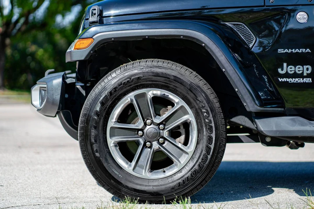 2022 Jeep JL Wrangler - Image 9 of 18