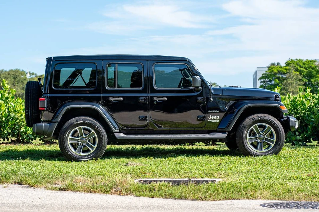 2022 Jeep JL Wrangler - Image 5 of 18