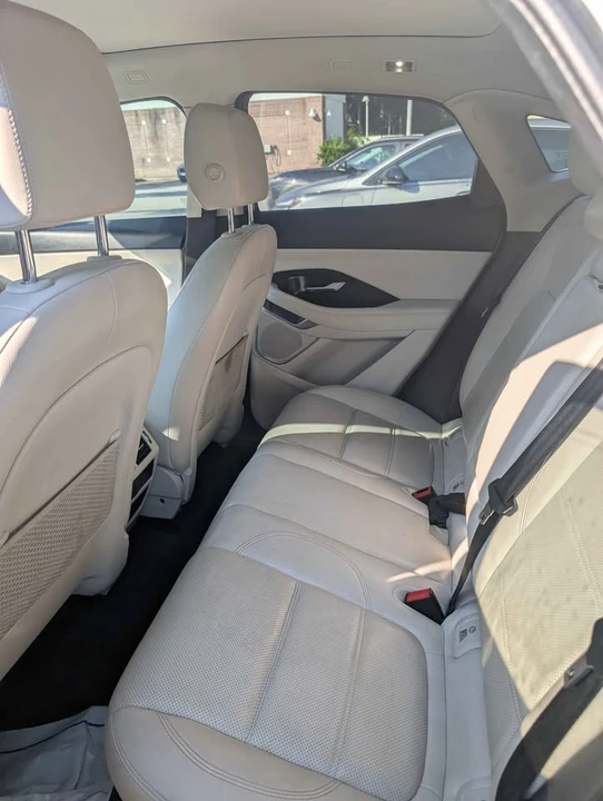 2022 Jaguar E-Pace - Image 11 of 14