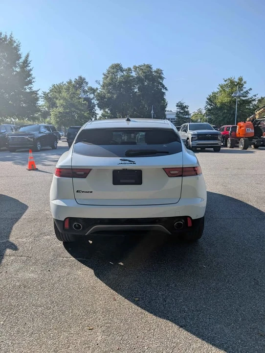 2022 Jaguar E-Pace - Image 6 of 14