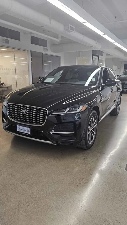 2022 Jaguar F-Pace - Image 3 of 4