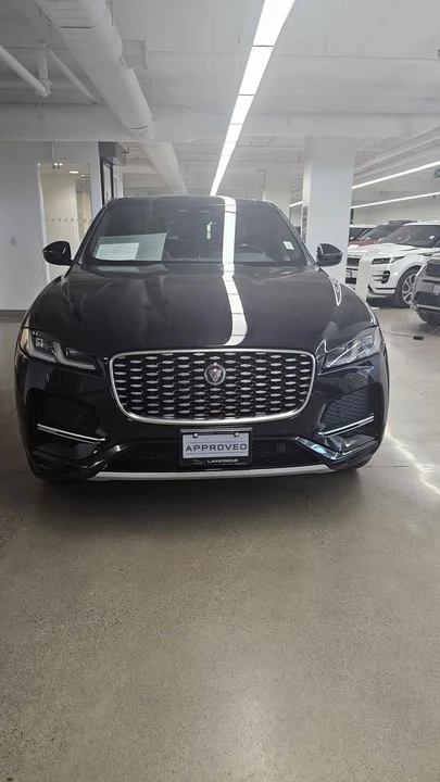 2022 Jaguar F-Pace - Image 2 of 4