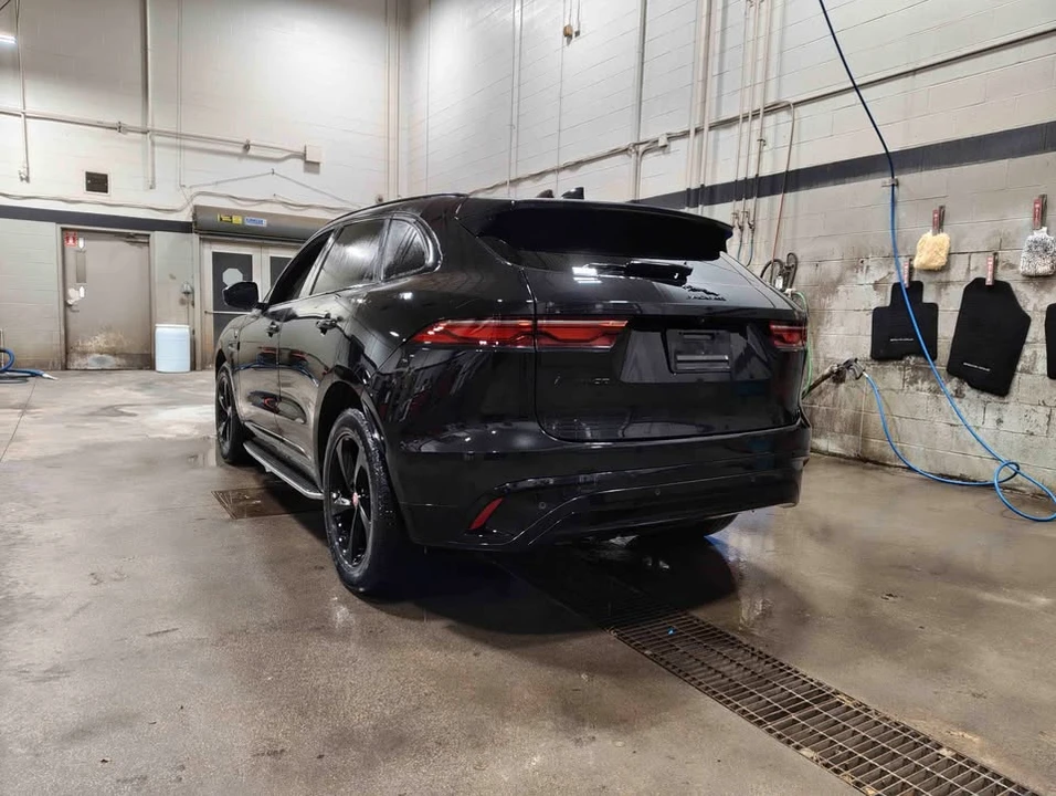 2022 Jaguar F-Pace - Image 3 of 8