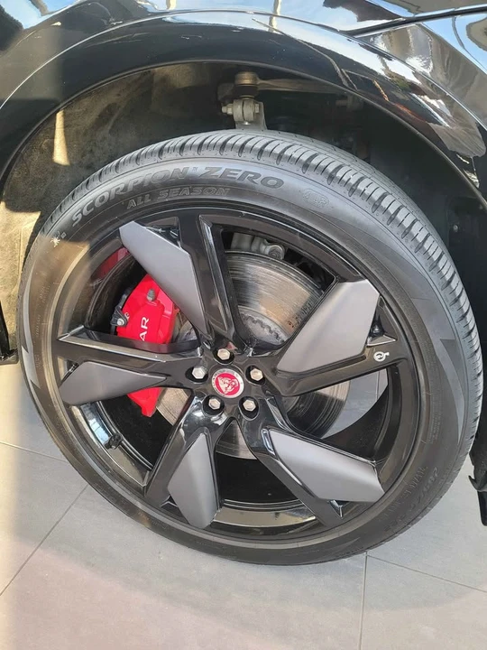 2022 Jaguar F-Pace - Image 3 of 8