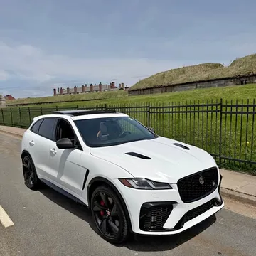 2022 Jaguar F-PACE SVR