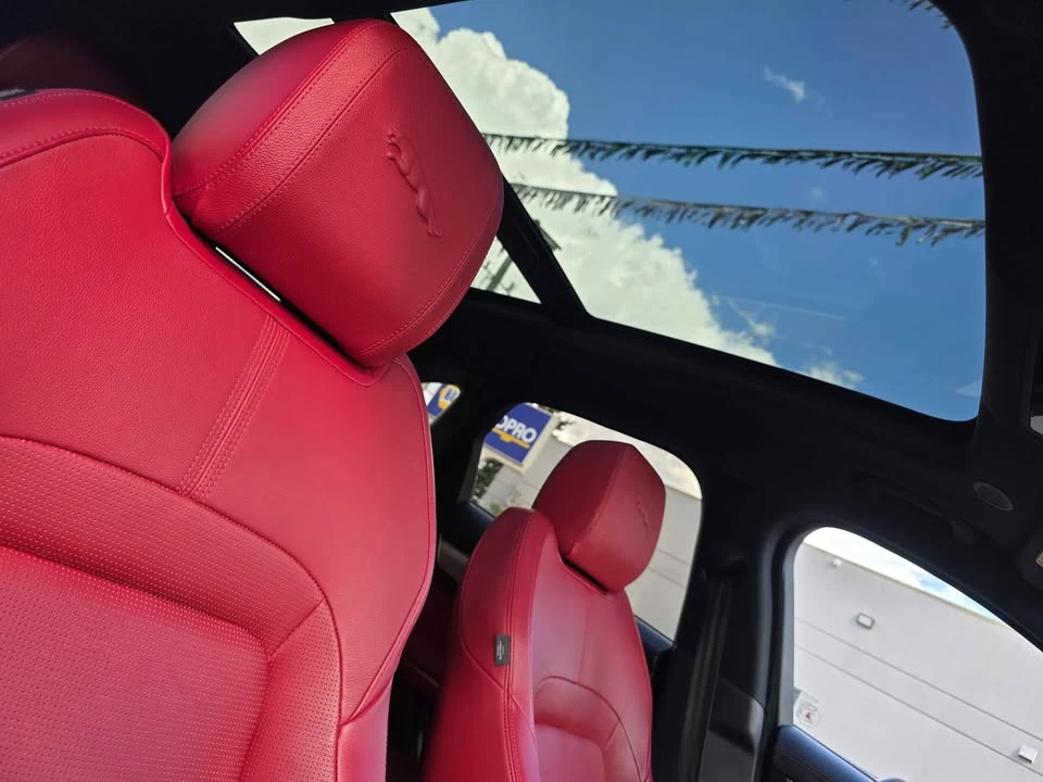 2022 Jaguar F-Pace - Image 2 of 8