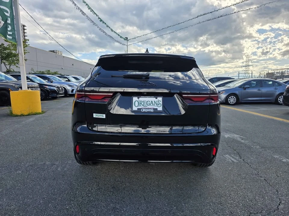 2022 Jaguar F-Pace - Image 6 of 8