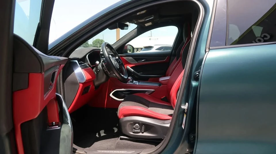 2022 Jaguar F-Pace - Image 16 of 20