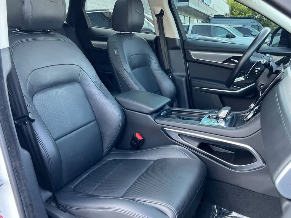 2022 Jaguar F-Pace - Image 4 of 17