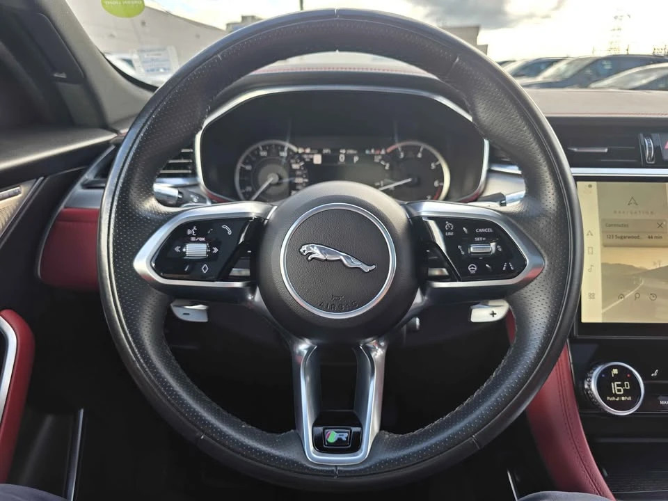 2022 Jaguar F-Pace - Image 4 of 8