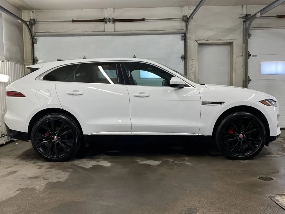 2022 Jaguar F-Pace - Image 7 of 20