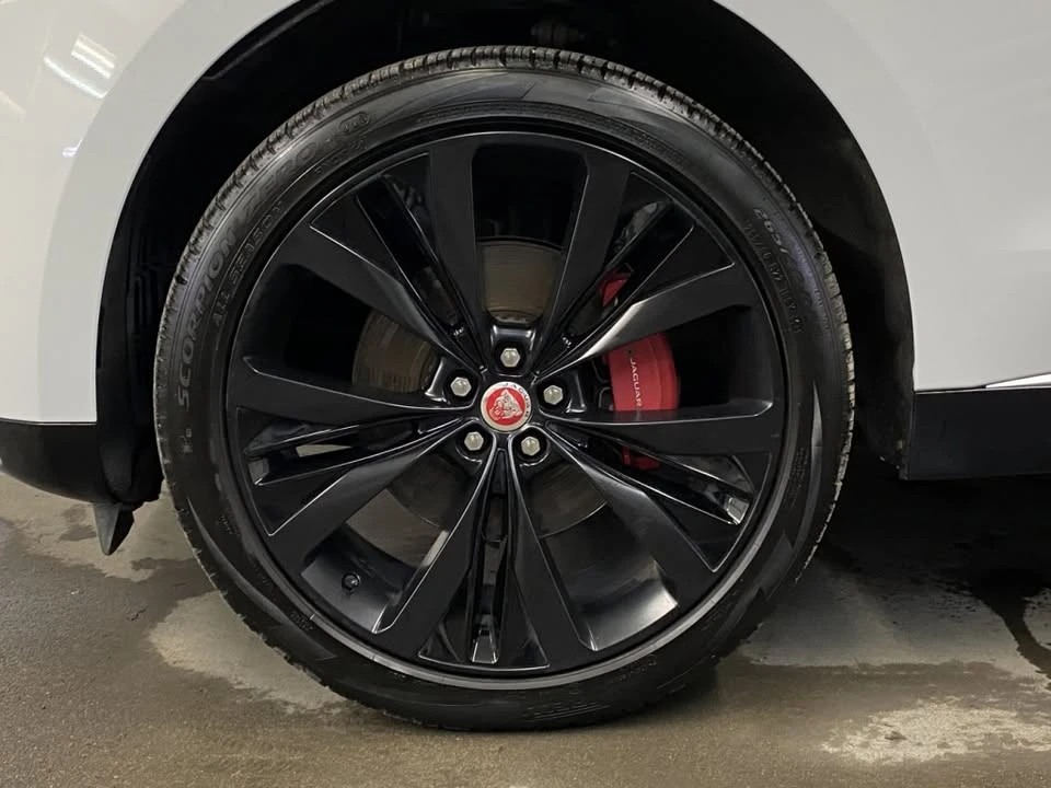 2022 Jaguar F-Pace - Image 9 of 20