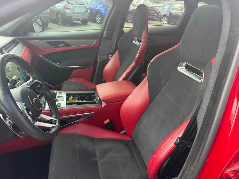 2022 Jaguar F-Pace - Image 2 of 20