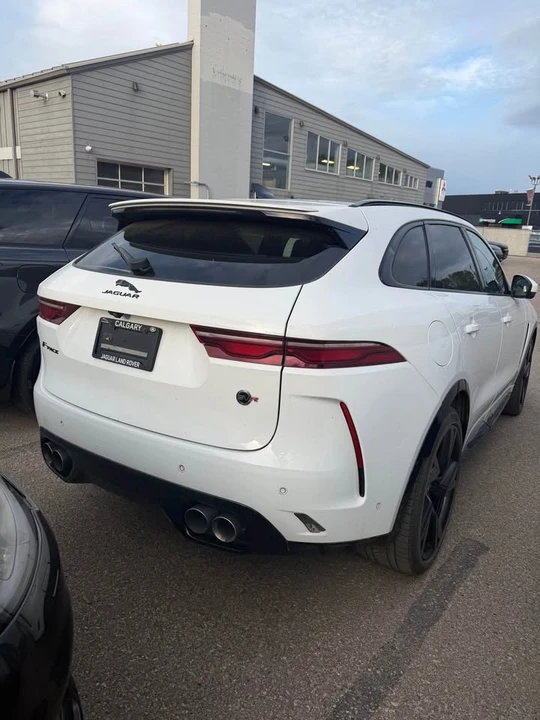 2022 Jaguar F-Pace - Image 2 of 5
