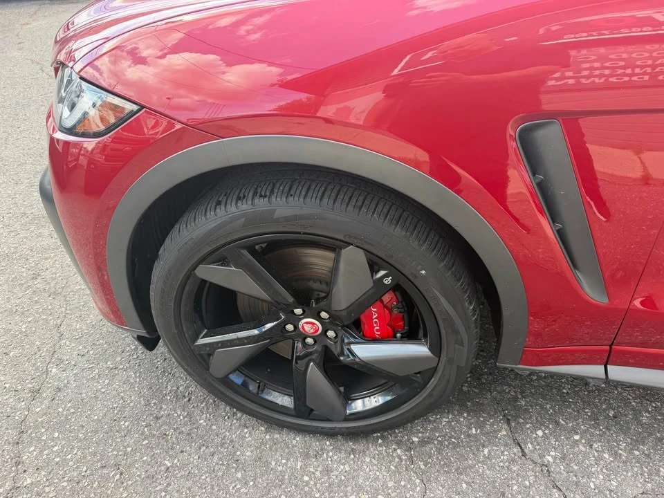 2022 Jaguar F-Pace - Image 13 of 20