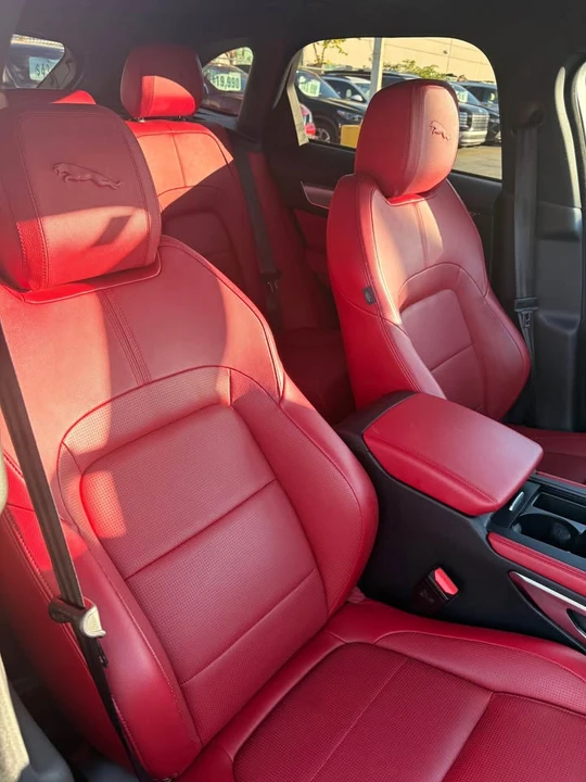 2022 Jaguar F-Pace - Image 3 of 9
