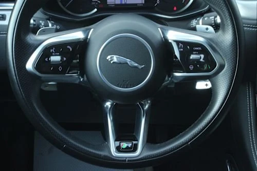 2022 Jaguar F-Pace - Image 13 of 20