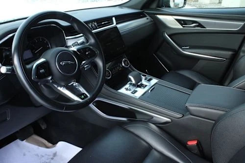 2022 Jaguar F-Pace - Image 11 of 20