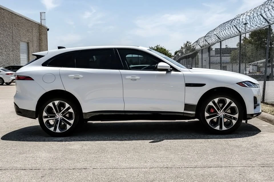 2022 Jaguar F-Pace - Image 6 of 18