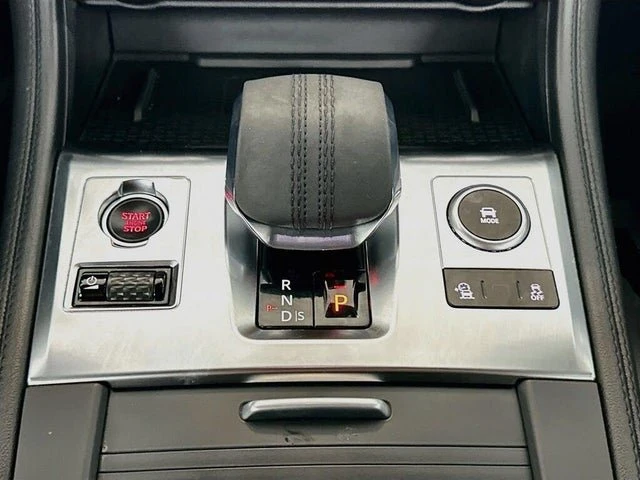 2022 Jaguar F-Pace - Image 15 of 20