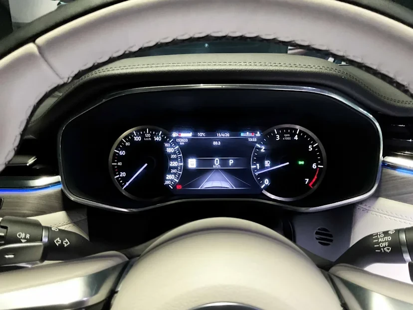 2022 Jaguar F-Pace - Image 8 of 16