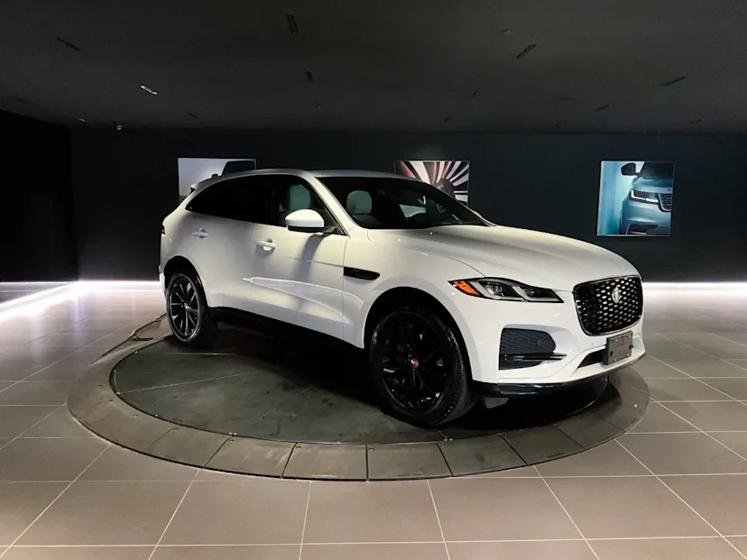 2022 Jaguar F-Pace - Image 2 of 16