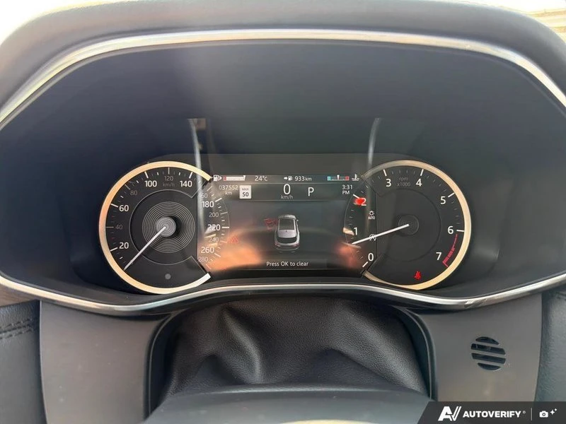 2022 Jaguar F-Pace - Image 11 of 20