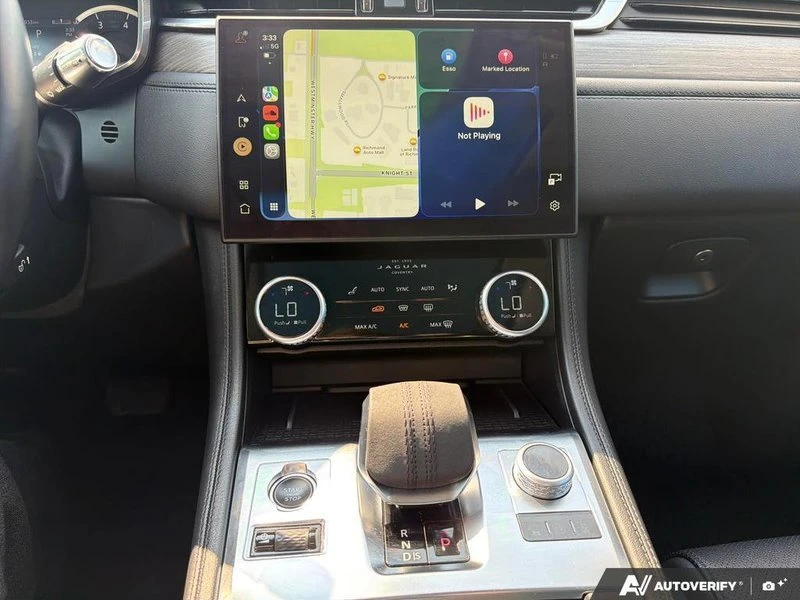 2022 Jaguar F-Pace - Image 15 of 20