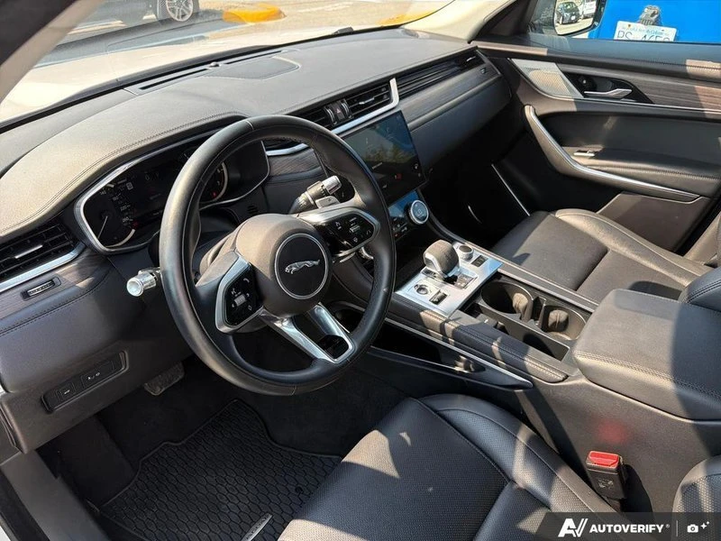 2022 Jaguar F-Pace - Image 9 of 20