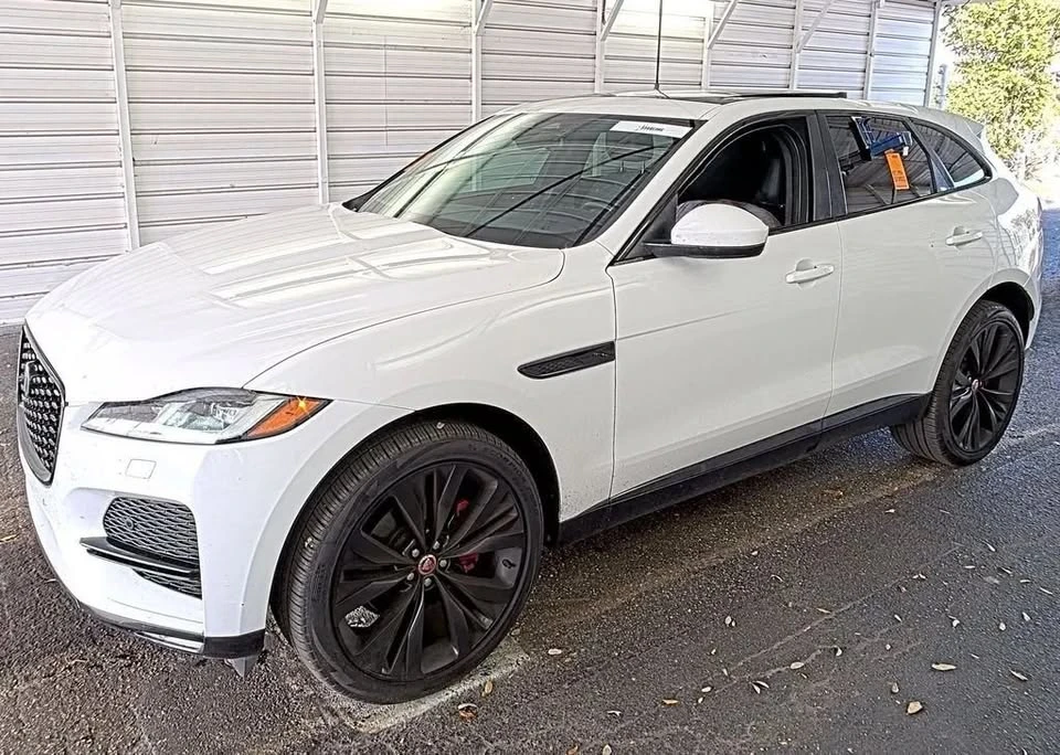 2022 Jaguar F-Pace - Image 2 of 8