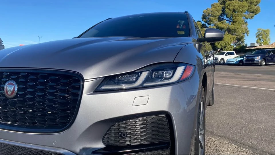 2022 Jaguar F-Pace - Image 3 of 18