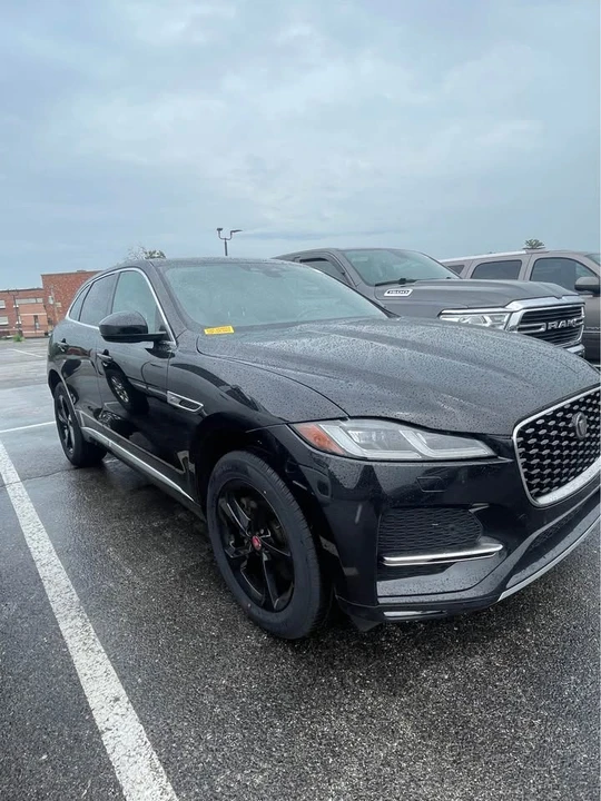 2022 Jaguar F-Pace - Image 2 of 2