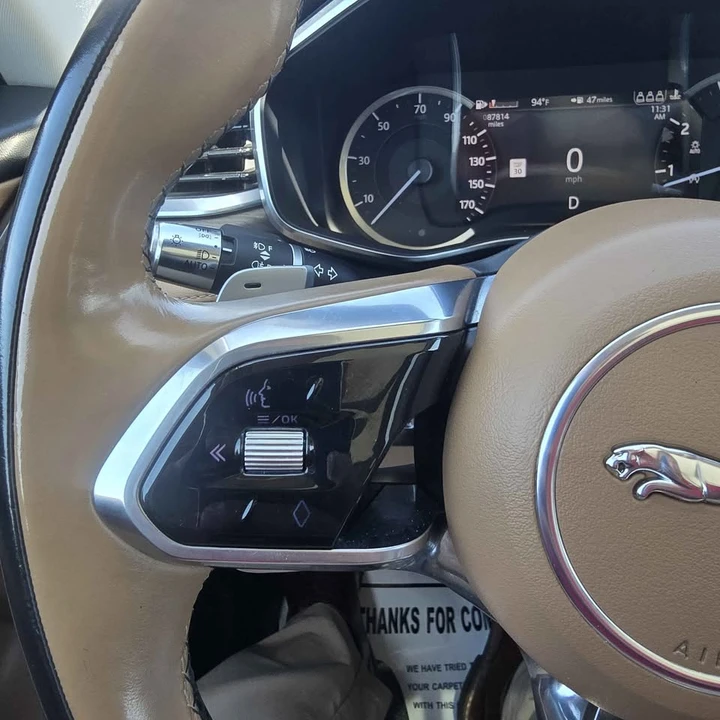 2022 Jaguar F-Pace - Image 8 of 15