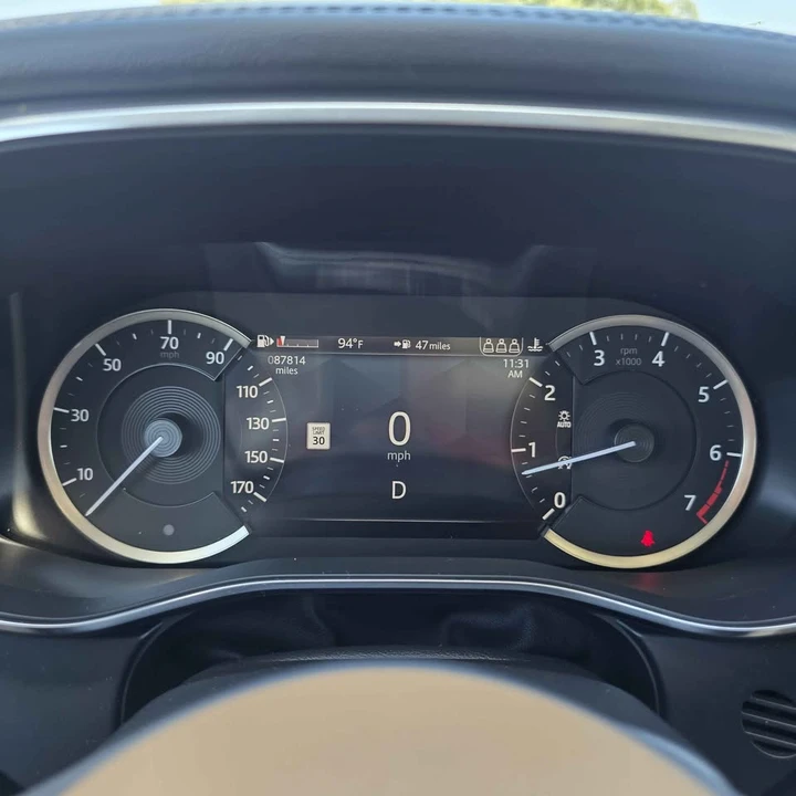 2022 Jaguar F-Pace - Image 10 of 15