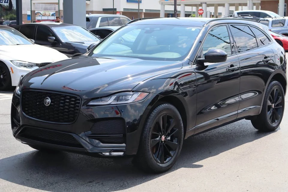 2022 Jaguar F-Pace - Image 3 of 20