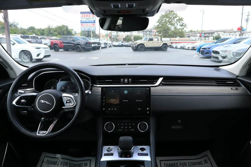 2022 Jaguar F-Pace - Image 7 of 20