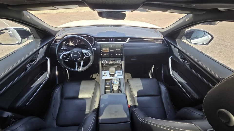2022 Jaguar F-Pace - Image 9 of 20