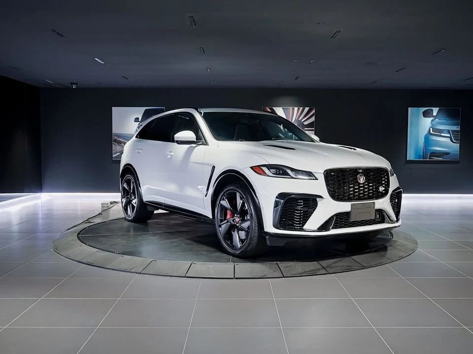 2022 Jaguar F-Pace SVR - Image 2 of 19